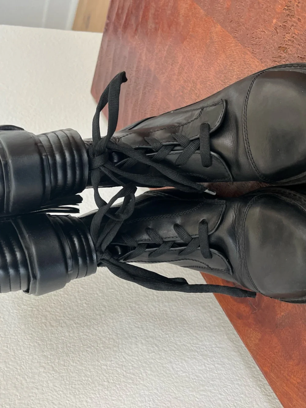 DKNY Basia Combat Boot Black Lug Grunge Goth Biker Alternative Sz 8